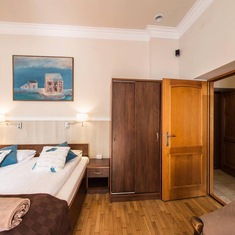 Apartamenty Kajzer Krasków Rom bilde