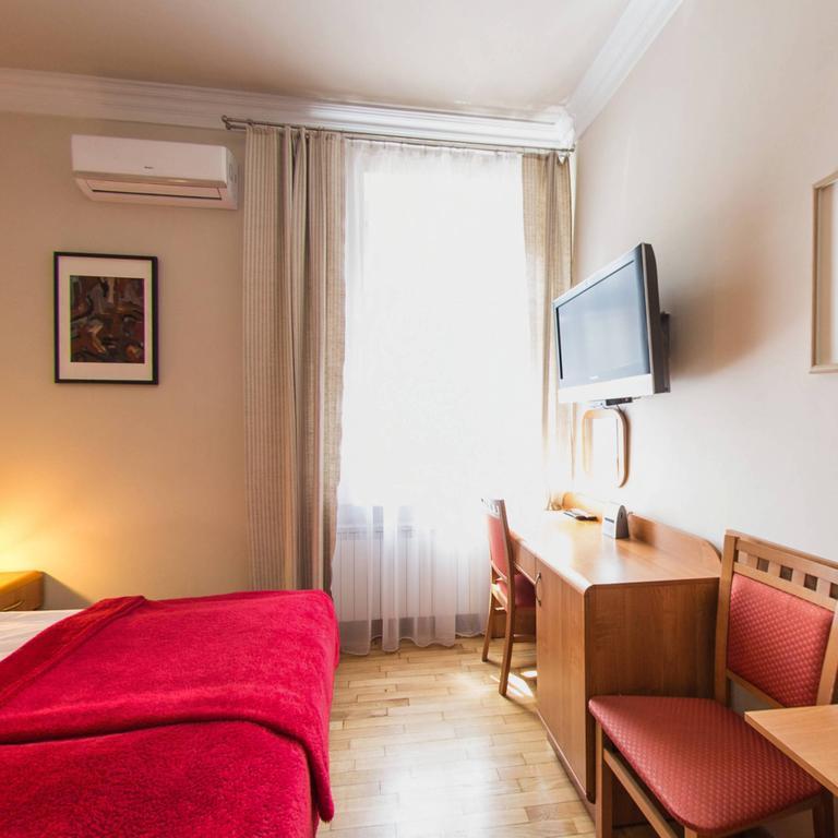 Apartamenty Kajzer Krasków Rom bilde