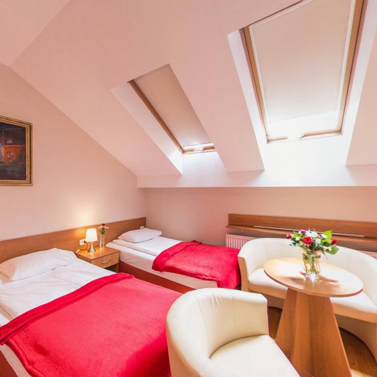 Apartamenty Kajzer Krasków Rom bilde