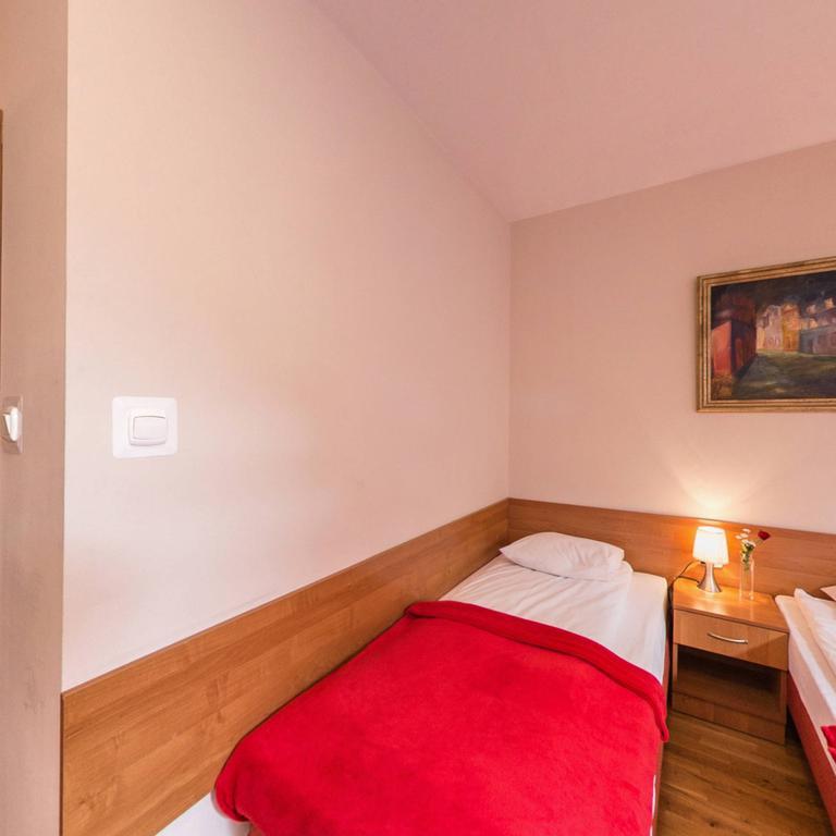 Apartamenty Kajzer Krasków Rom bilde