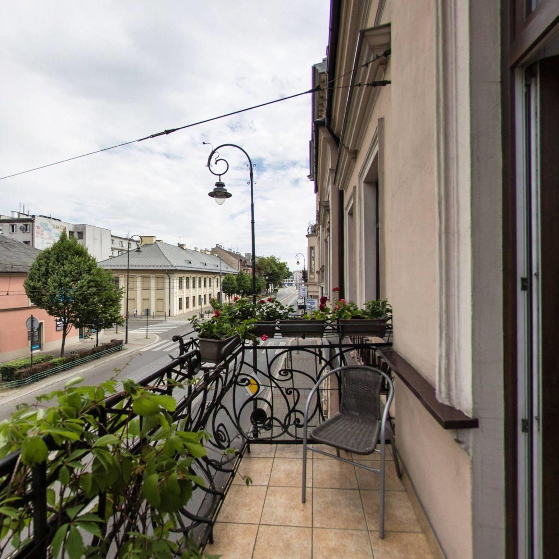 Apartamenty Kajzer Krasków Eksteriør bilde